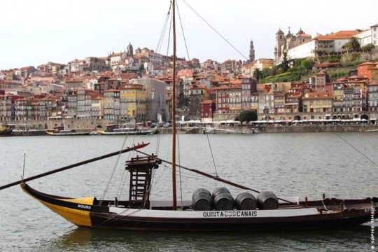 Porto, Portugal, 2013 © Sophie Timsit